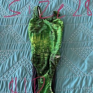 Speedo athletic swimsuit Size 28